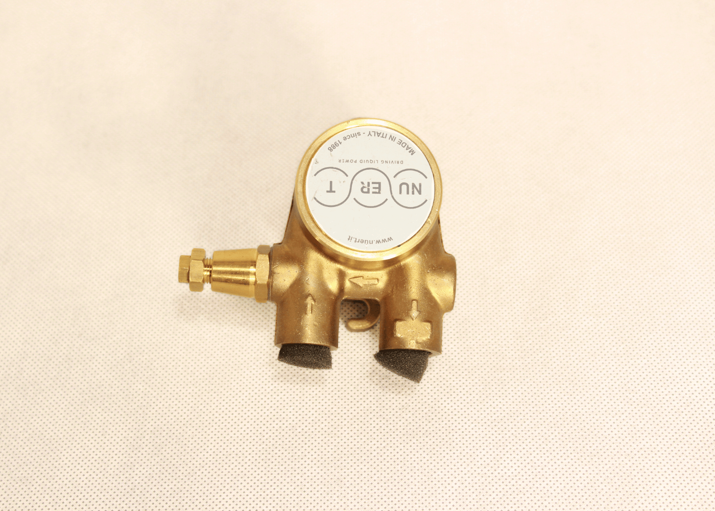 Water pump nuert 150 L/H compact small shaft - Image 1