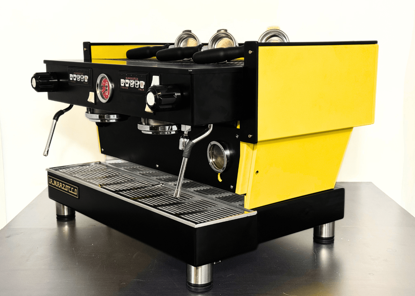 La Marzocco Linea Bee 2 groups – Iconic Italian manual espresso machine - Thumbnail 2