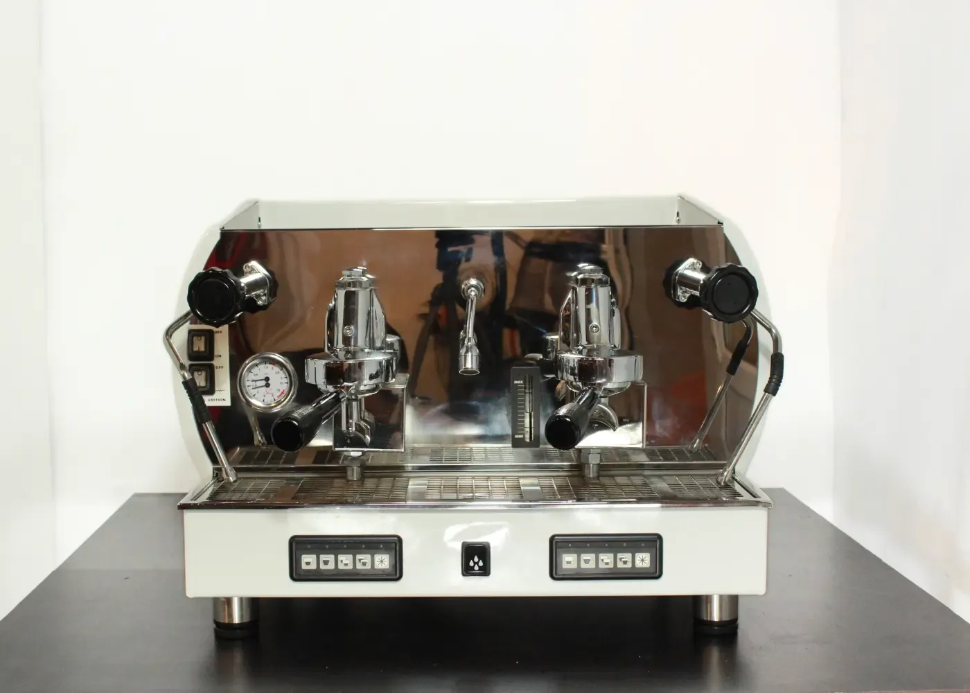 La Nuova Era Altea 2 Groups - Portafilter Espresso Machine