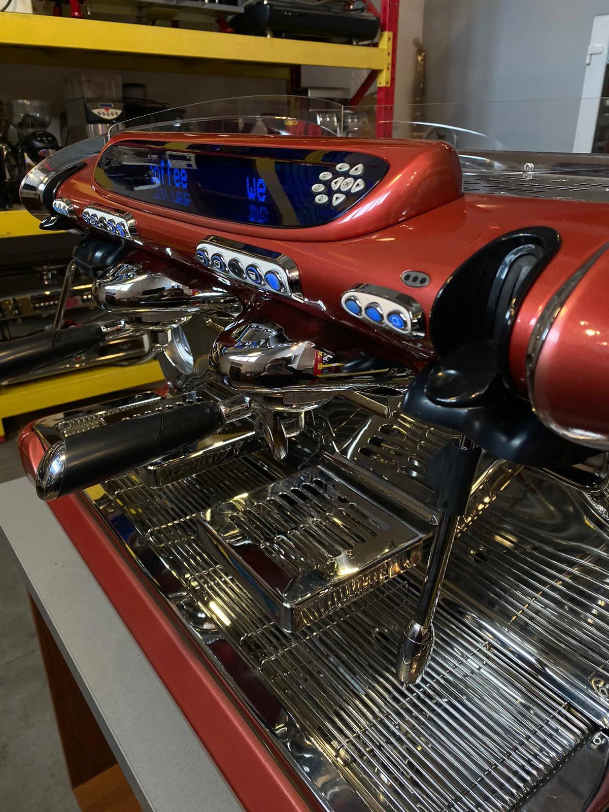 FAEMA Emblema 2 groups - Portafilter red coffee machine thumbnail 5