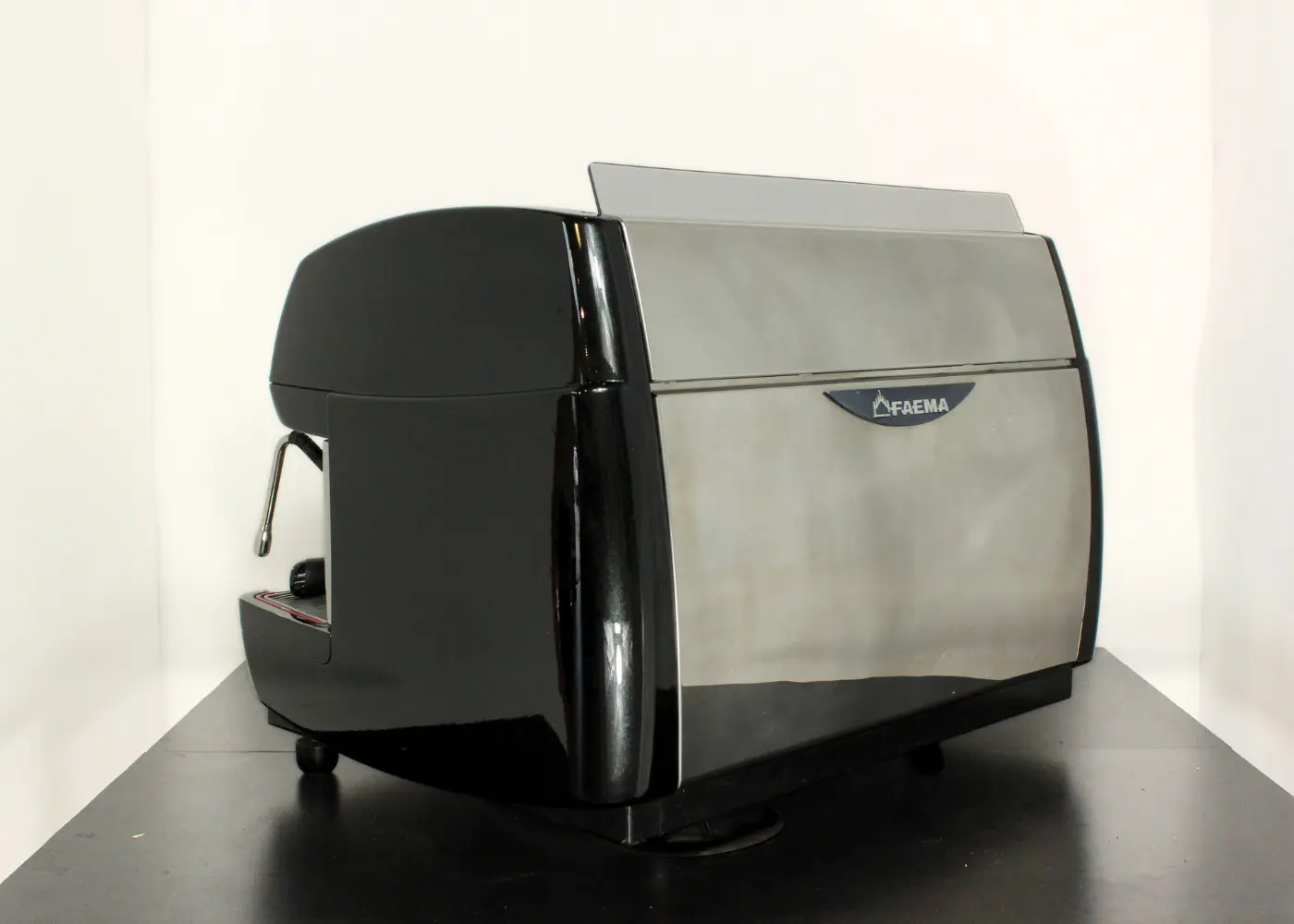 Faema Enova 2 groups - Professional Italian espresso machine - View 2