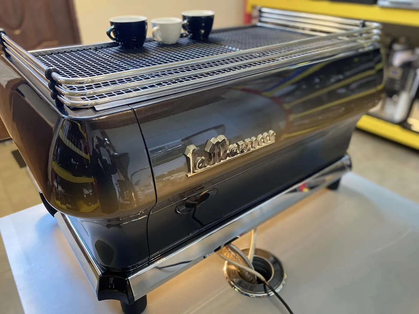 La Marzocco GB5 Manual 3 groups - Portafilter coffee machine thumbnail 5