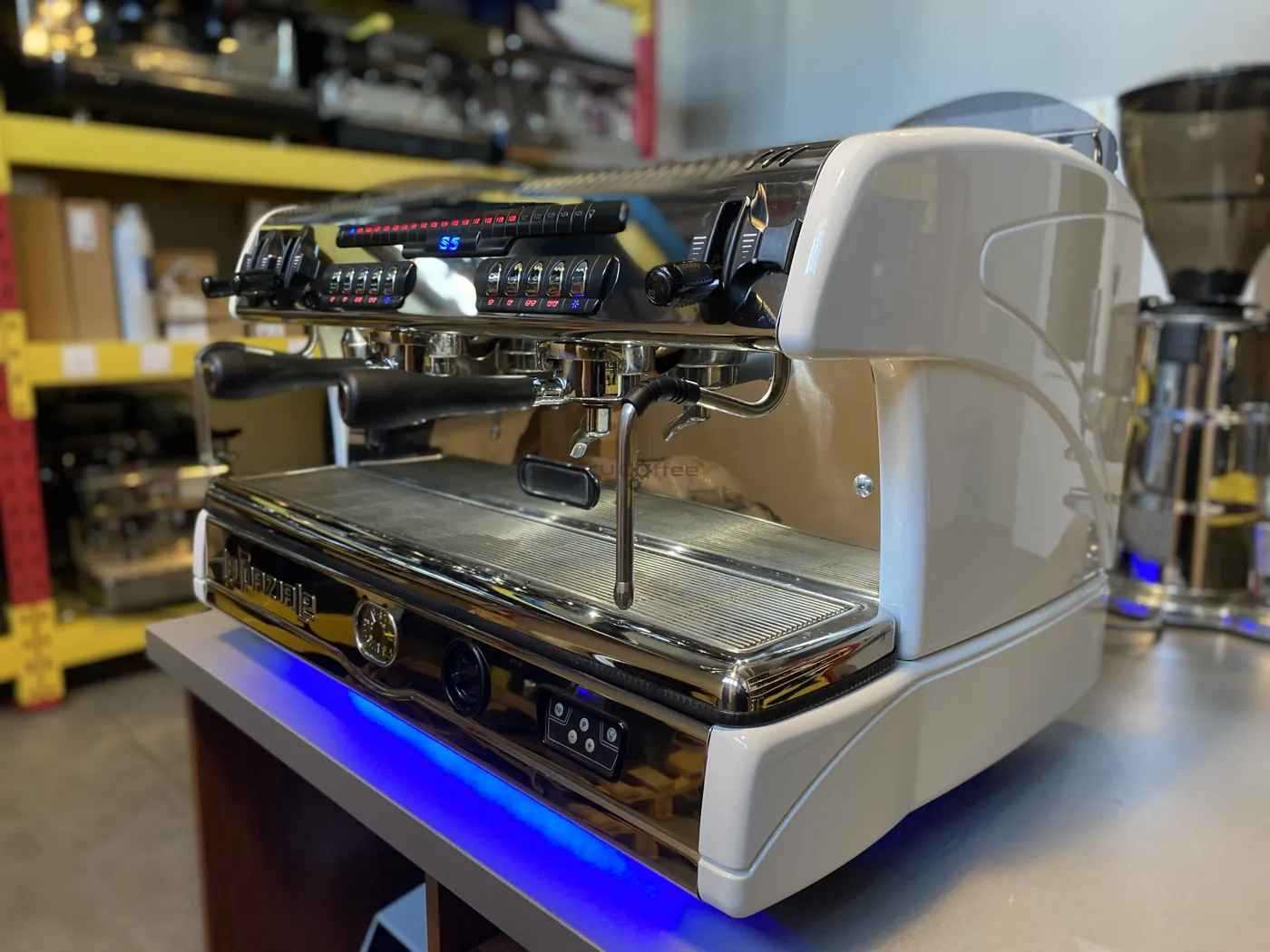 La Spaziale S5 2 groups - Portafilter coffee machine - View 2