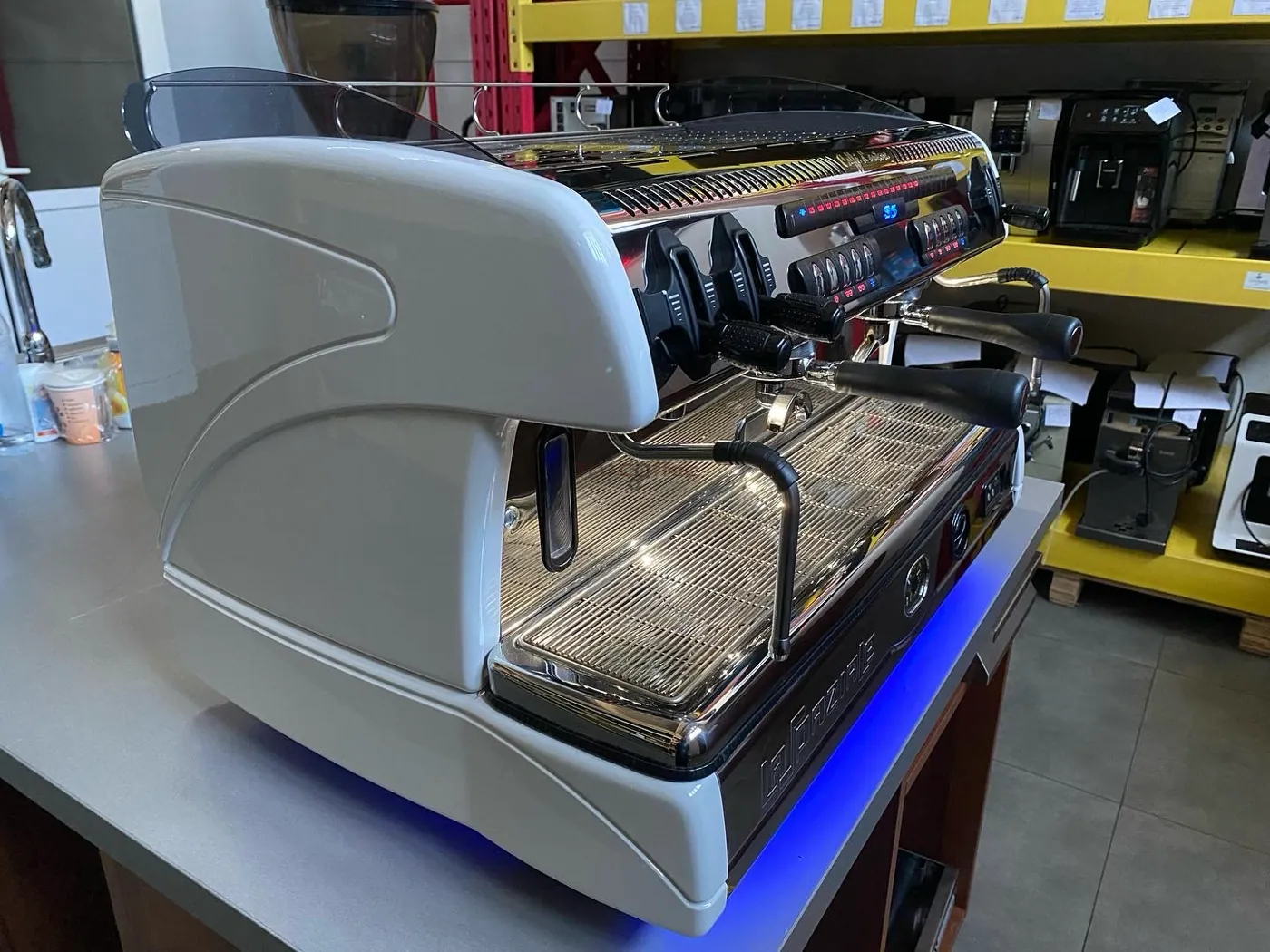 La Spaziale S5 2 groups - Portafilter coffee machine - View 3