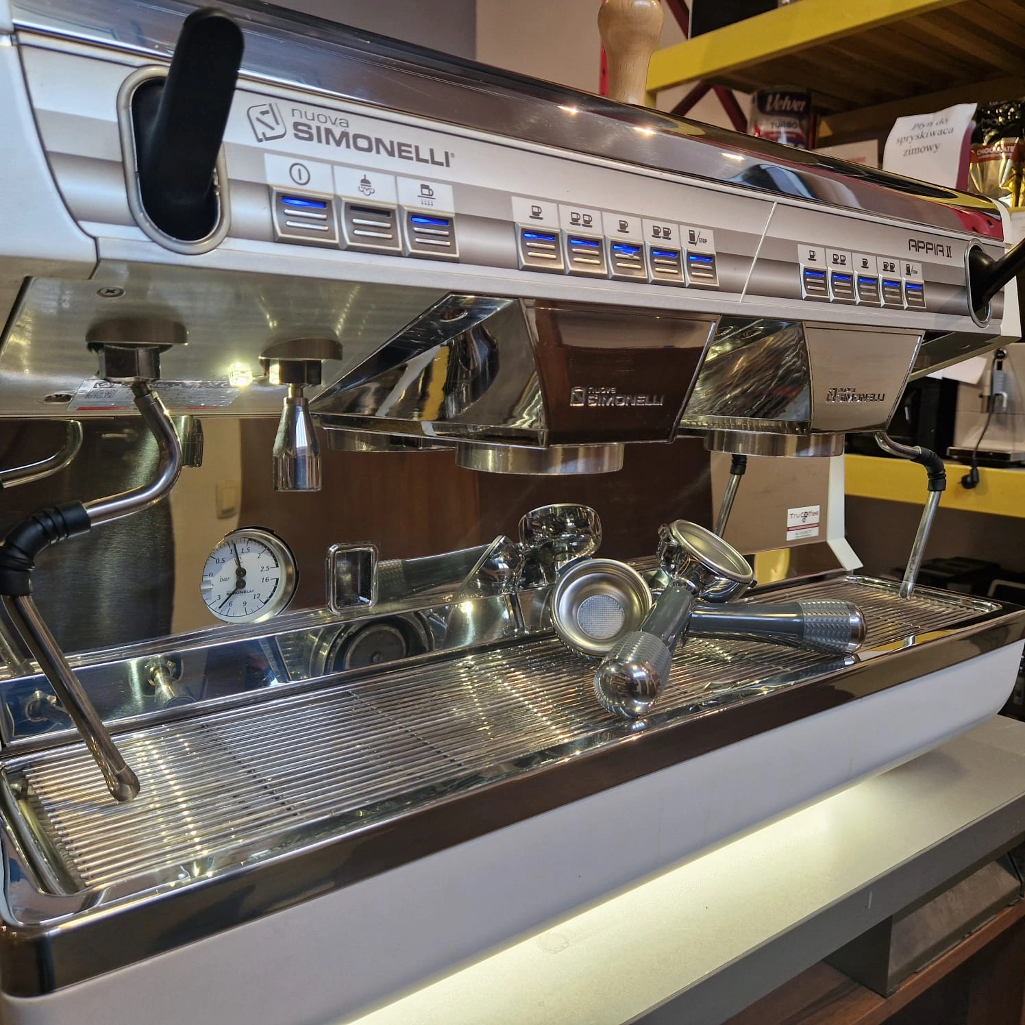 Nuova Simonelli Apia Life 2 groups Tall Cup - Portafilter coffee machine - View 3